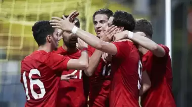 Milliler, Azerbaycan'ı tek golle devirdi