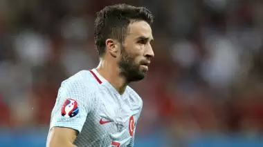 Gökhan Gönül, futbol kariyerini noktaladı!