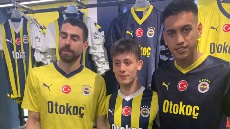 Fenerbahçe Yeni Sezon Formalarını Tanıttı