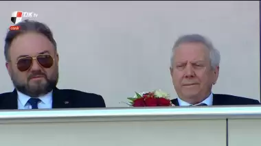 Veliefendi Hipodromu’nda 'Aziz Yıldırım' sesleri