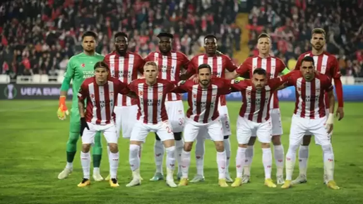 Süper Lig Ekiplerinden Sivasspor'dan Yeni Teknik Direktör Açıklaması