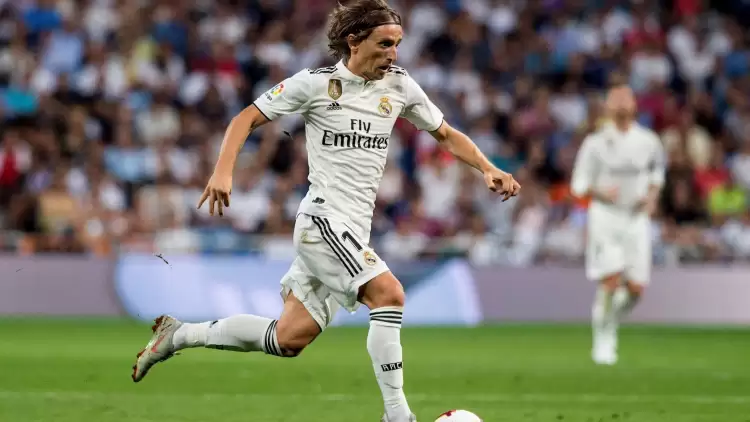 Real Madrid, Luka Modric'in Sözleşmesini Uzattı | Transfer Haberleri 