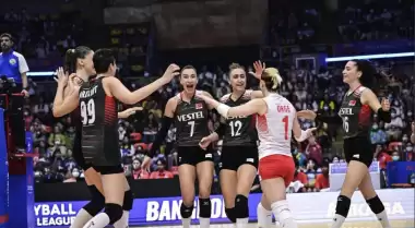 Filenin Sultanları, Tayland'ı süpürdü adını finallere yazdırdı!