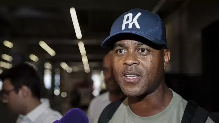 Adana Demirspor, Patrick Kluivert İle Sözleşme İmzaladı