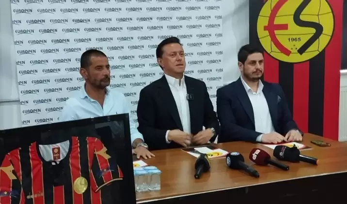 Eskişehirspor, Ercan Kuruçay Ve İhsan Turgut Kirveli'yi Transfer Etti