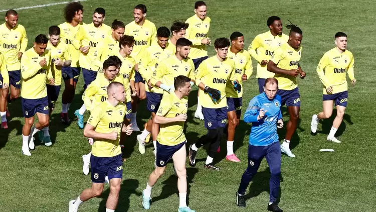 Fenerbahçe, Rusya'da İlk Antrenmanını Yaptı! Ferdi Kadıoğlu...