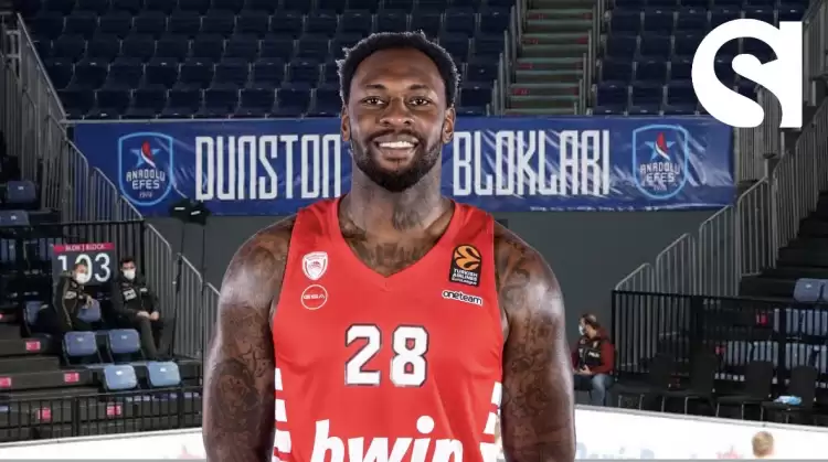 Anadolu Efes Bryant Dunston'un Yerine Tarık Black'i Transfer Etmenin Peşinde