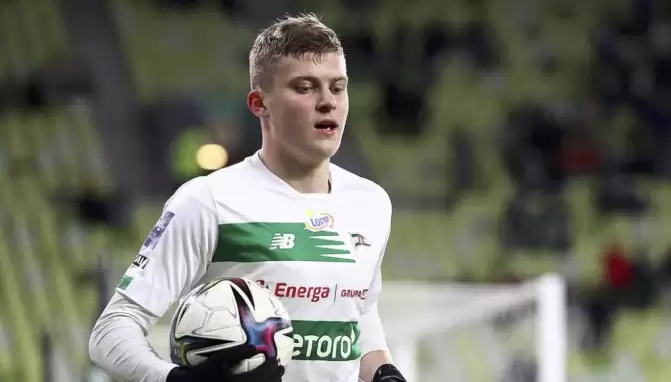 Antalyaspor ikinci Polonyalı'yı bitiriyor