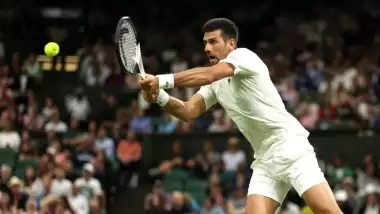 Djokovic, Federer’in rekorunu egale etti