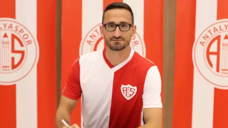 Antalyaspor, Erdoğan Yeşilyurt'u Transfer Etti! Sözleşme İmzalandı