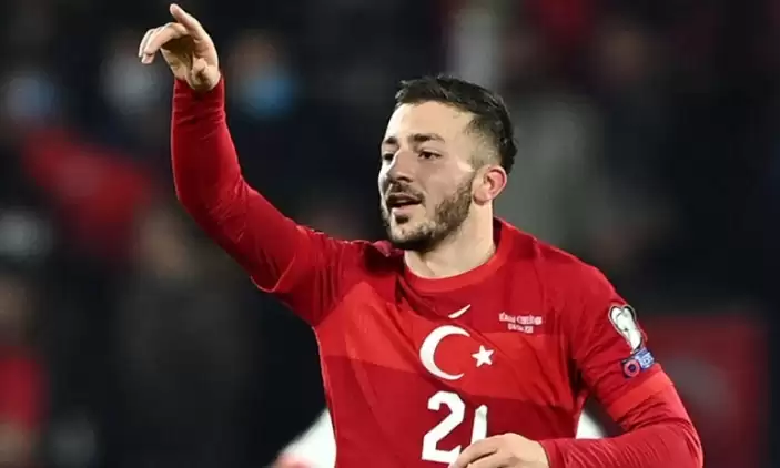 Galatasaray, Beşiktaş'ın Anlaştığı Halil Dervişoğlu'nu Transfer Etti