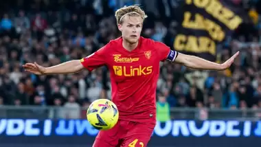 İtalyan basını duyurdu! Lecce'nin yıldızı Fenerbahçe yolunda