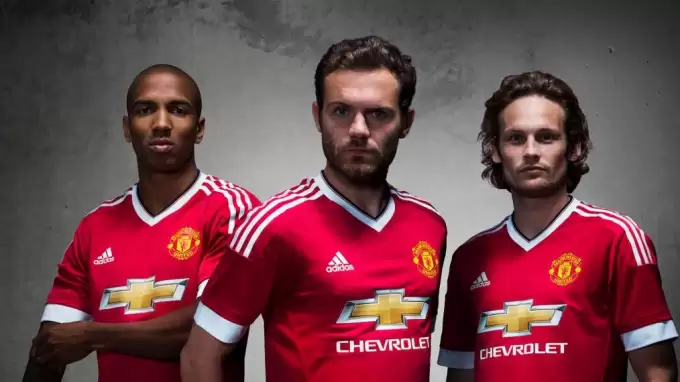 Manchester United'dan 1 milyar Euro'luk tarihi anlaşma!