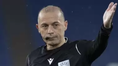 UEFA’dan Gözlemci Cüneyt Çakır ve Sabri Çelik’e görev