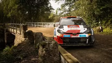 Finlandiya Rallisi'nde Zafer Evans'ın