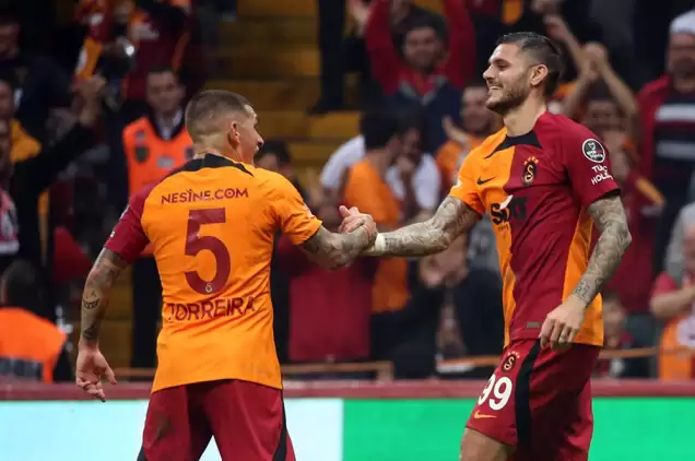 Galatasaray'da Torreira Antrenmanı Yarıda Bıraktı! İşte Nedeni...