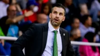 Dusan Alimpijevic: 3 yönetici iç çamaşırıyla beni bekliyordu