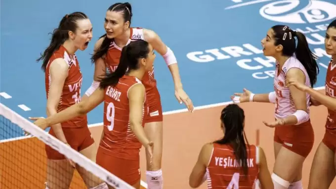 Namağlup Genç Sultanlar final için sahaya çıkıyor!