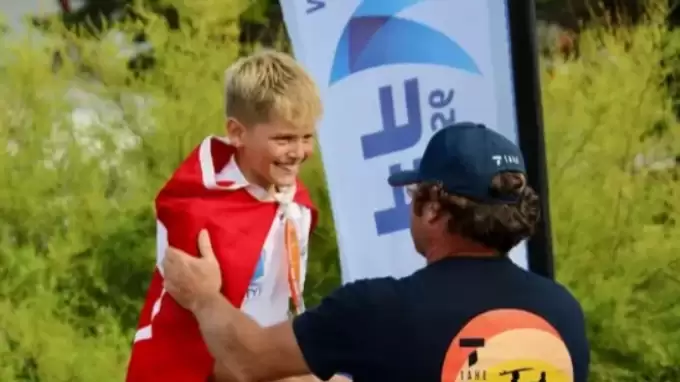 Rüzgar Sörfünde Türkiye’nin büyük gururu