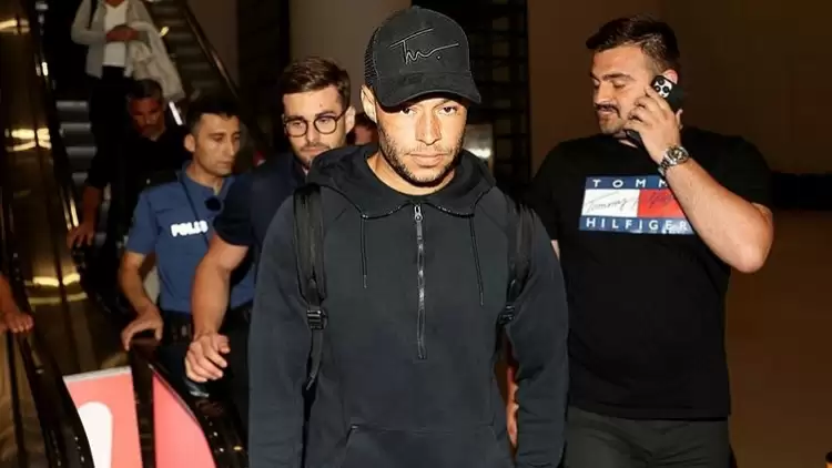 Beşiktaş, İstanbul'a Çağırdığı Alex Oxlade-Chamberlain'i Sağlık Kontrolünden Geçirdi