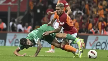 Torreira kızararak başladı