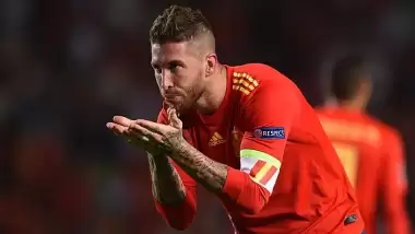 Ramos'u ikna çalışmalarında gaza basıldı! İspanyol efsane devreye girdi
