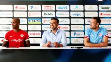 Antalyaspor iki yıldıza imza attırdı!
