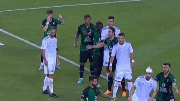 1. Lig'de "Suarez" vakası! Direkt kırmızı kart gördü