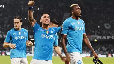 Napoli 2'de 2 yaptı