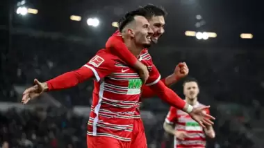 Borussia Dortmund, eski Fenerbahçeli golcüyü istedi!