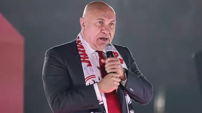 Başkan canlı yayında açıkladı! 3 transfer bitti