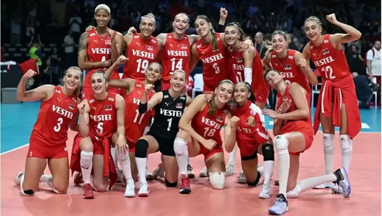 Türkiye'nin Avrupa Voleybol Şampiyonası finalindeki rakibi hangi ülke?