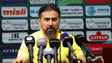 İlhan Palut'tan maç sonu transfer açıklaması