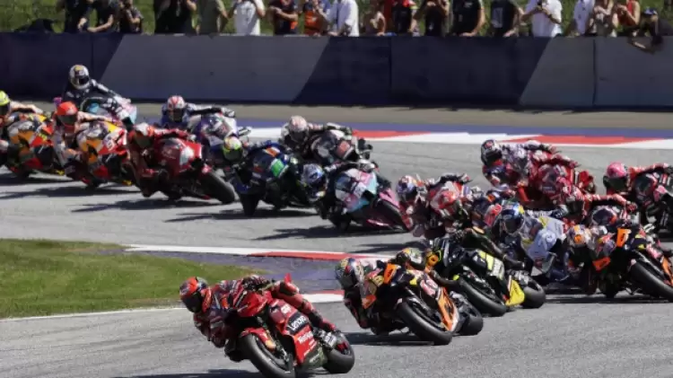 MotoGP Katalonya Grand Prix'sini Aleix Espargaro Kazandı