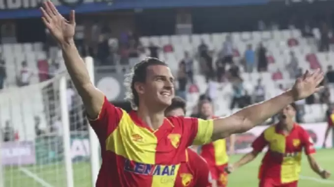 Uzatmada çarşı pazar karıştı! Derbi Göz Göz'ün