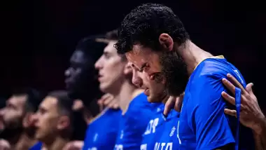 İtalya ve Fenerbahçe efsanesinden veda! Gözyaşlarını tutamadı