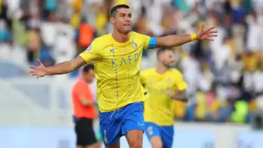 Ronaldo eski Beşiktaşlı ile Arabistan'ı domine ediyor!