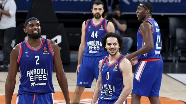 Basketbol Haberleri | Anadolu Efes'te Yeni Kaptanlar Larkin ve Beaubois Oldu