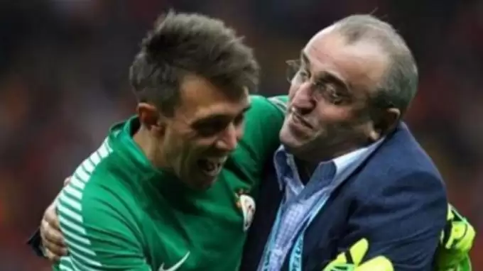 Abdurrahim Albayrak, Muslera'nın büyük fedakarlığını açıkladı