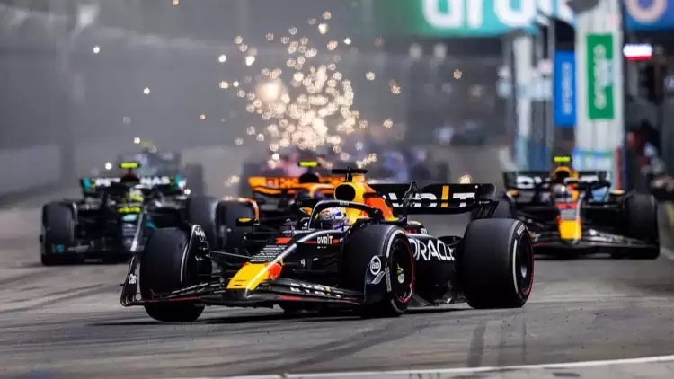 Formula 1 Haberleri | Japonya Grand Prix'sini Kazanana Öpücükle Kupa