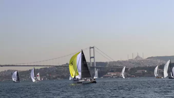 İstanbul’un iki incisinde yelkenler açtı