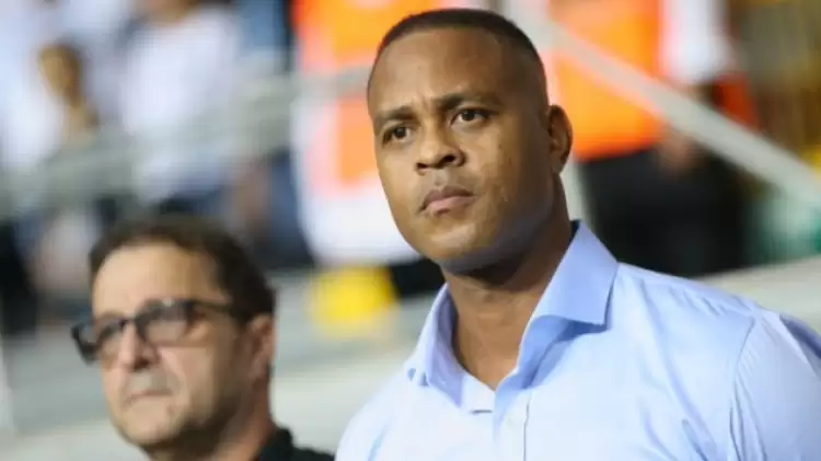 Partick Kluivert, Beşiktaş maçının ardından: Belhanda'da görme kaybı var