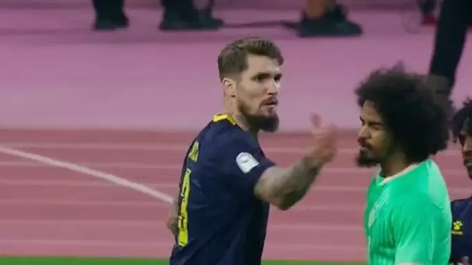 VİDEO - Beşiktaş, son anda vazgeçmişti! Rakibini tokatladı! 