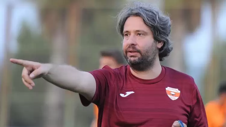 Adanaspor'da teknik direktör Özhan Pulat ile yollar ayrıldı