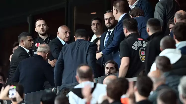 Beşiktaş taraftarından TFF Başkanı Mehmet Büyükekşi'ye küfürlü protesto