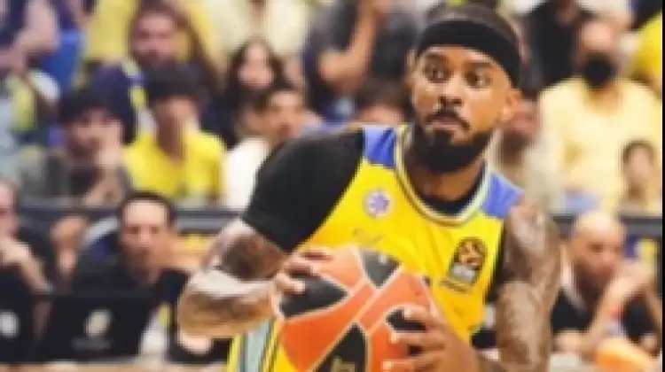 Eski Fenerbahçeli Lorenzo Brown, Zeljko Obradovic'i üzdü