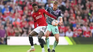 Galatasaray'ın rakibi Manchester United, ucuz kurtuldu