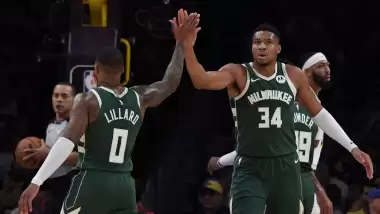 Antetokounmpo & Lillard iş birliği! Bucks, Lakers'ı devirdi