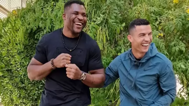 Cristiano Ronaldo'dan Francis Ngannou'ya 100 bin Euro'luk hediye