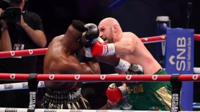 Tyson Fury zorlandığı maçı jüri kararıyla kazandı